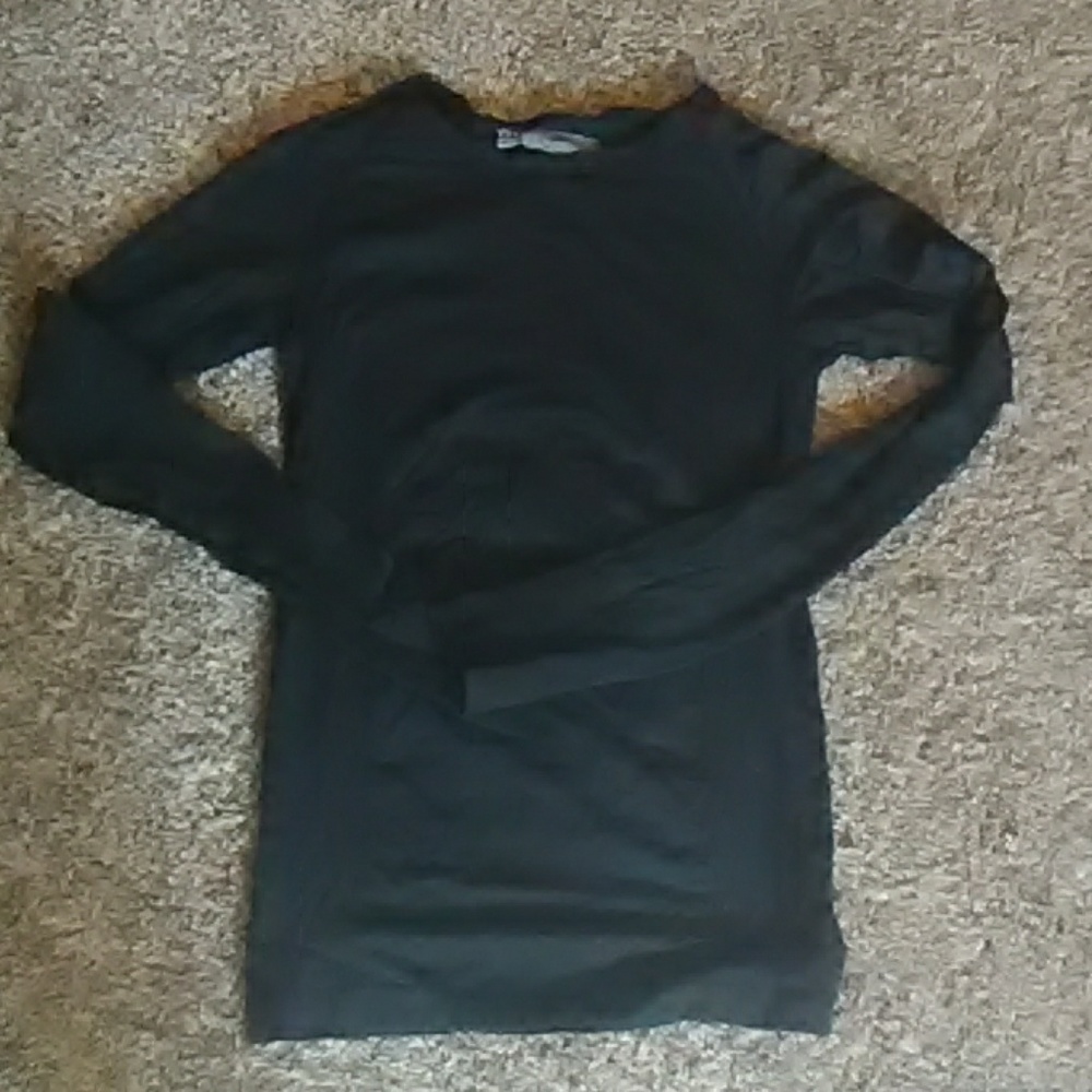 Long sleeve sport top.